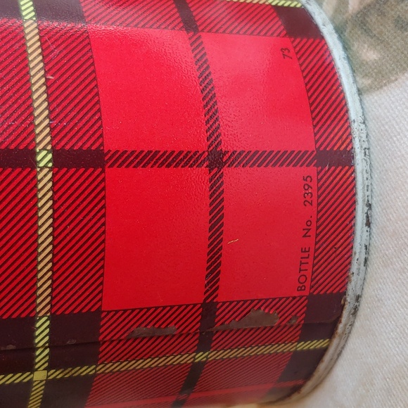 Vintage 1973 Thermos in Classic Red Tartan Plaid Coffe Container 1.5 pint - Picture 5 of 15